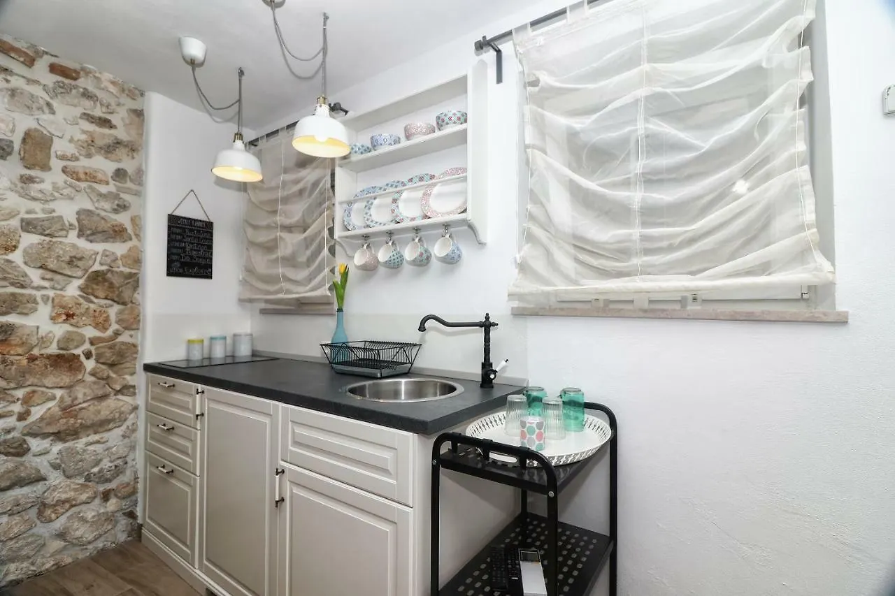 Cozy Apartment Mari Rovinj