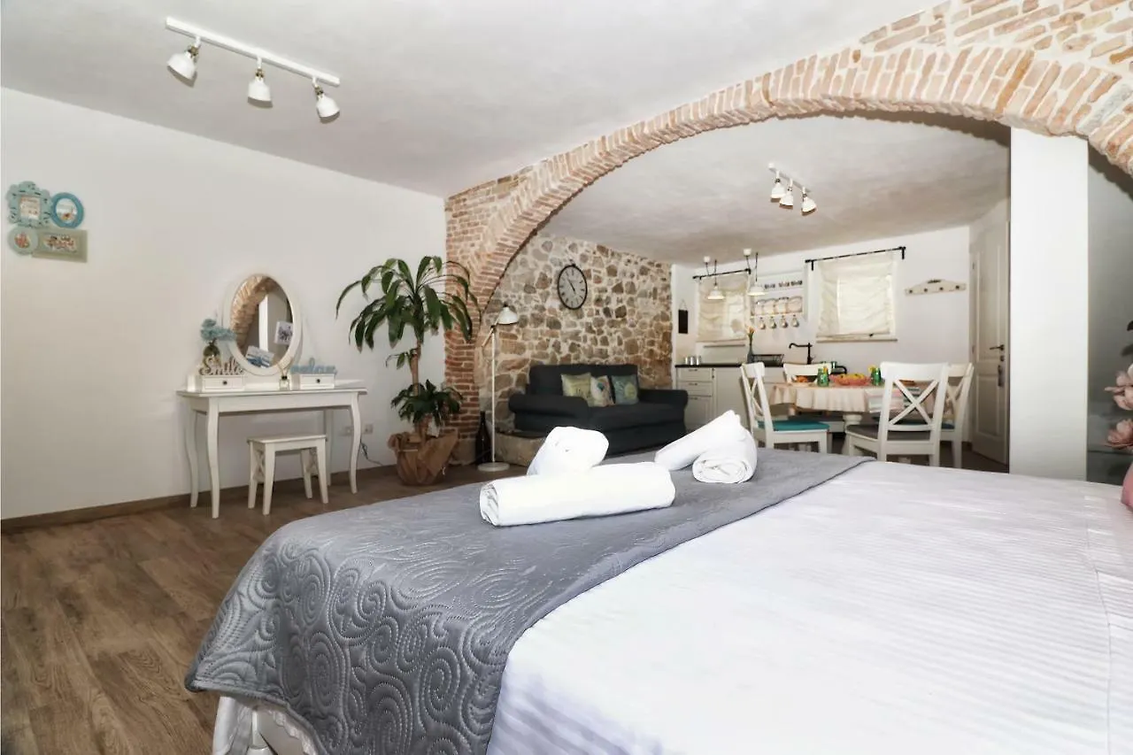 Cozy Apartment Mari Rovinj